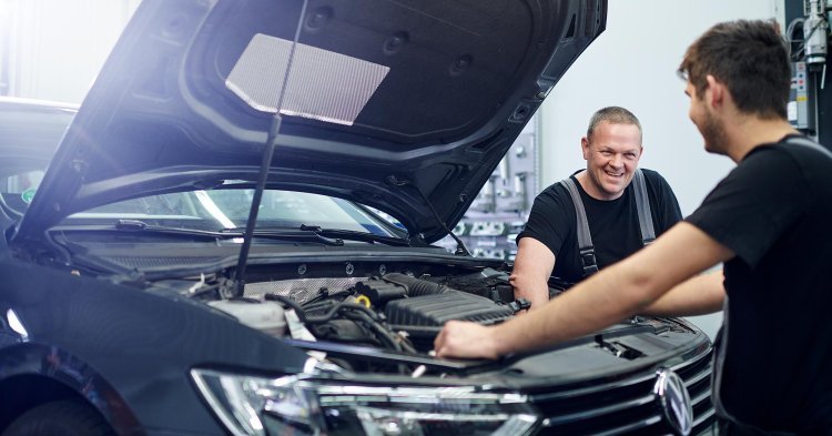 Elevating Your Car Care Experience: Expert Audi and Bentley Repair in Dubai