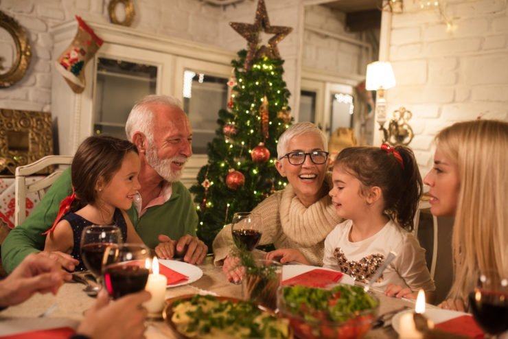 Tips For An Economical Christmas Celebration At Home