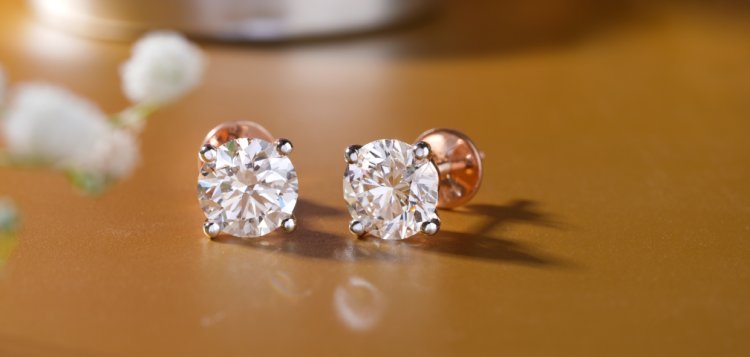 Unveiling the Elegance: Solitaire Earring Designs That Define Luxury