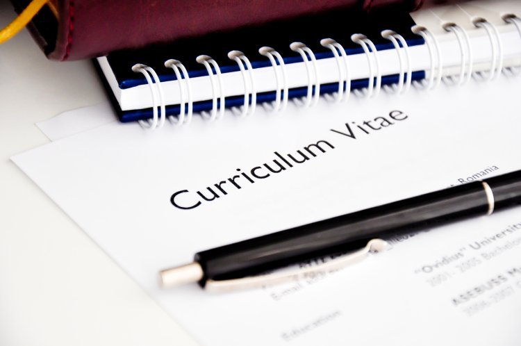 Best CV Writing Tips to Get Hired by the UK Employers