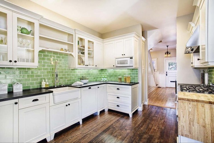 The Timeless Elegance of Subway Tiles in Kitchen Decor