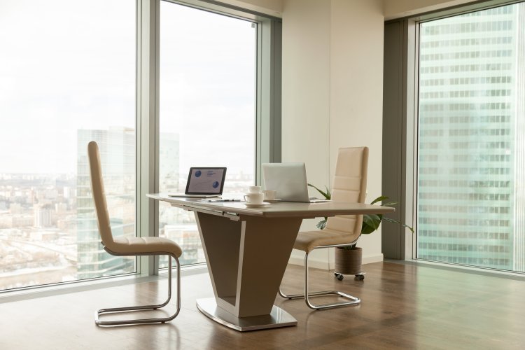 Office Chairs for Small Spaces: Maximizing Comfort in Dubai Offices