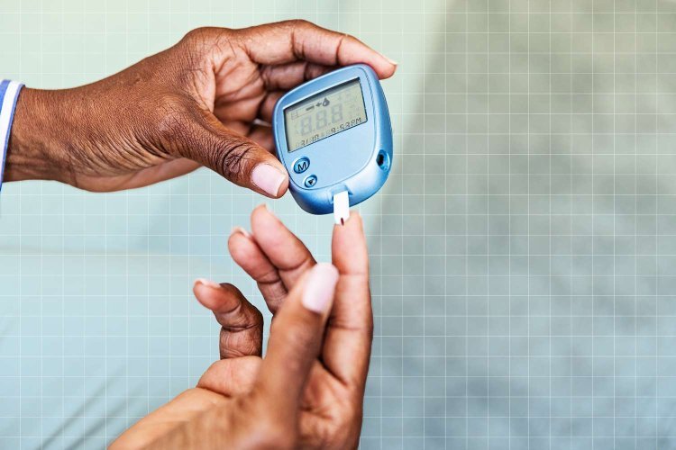 Top 8 Symptoms of High Blood Sugar in Non Diabetics & How to Manage
