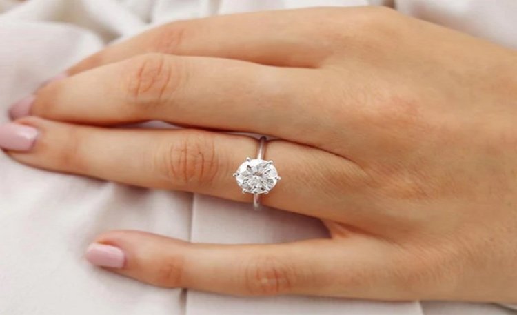 Exploring Manchester's Victorian Engagement Ring Styles