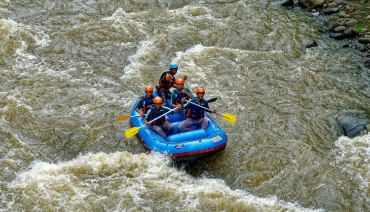 Costa Rica's Liquid Adventure: River Rafting for Every Adventurer