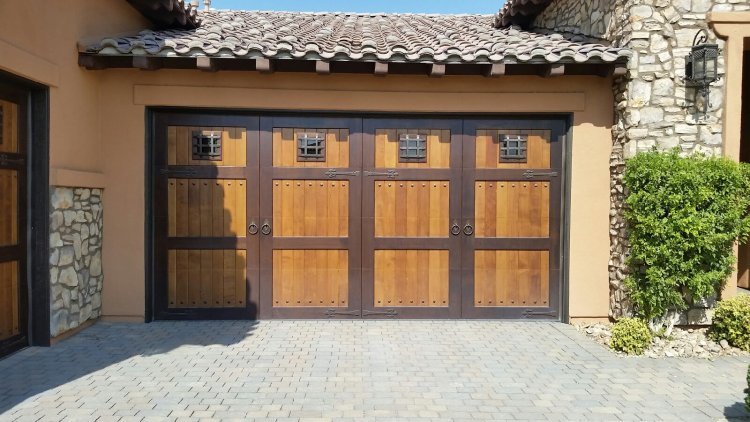 Choosing the Best Insulated Garage Doors: Factors to Consider