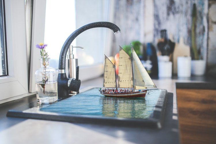 What is a Swan Neck Sink Tap?