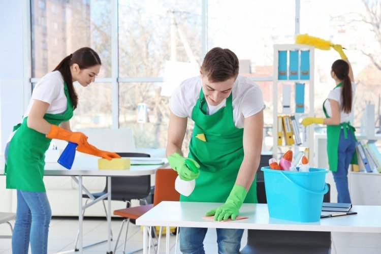 Spotless Spaces: Premier House Cleaning Services in North Vancouver and Vancouver