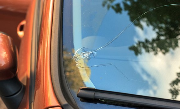 Leading Windshield Repair and Replacement Services in Long Island