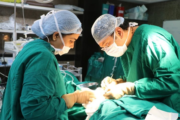 The Best ENT Surgeon in Mumbai : Dr. Meenesh Juvekar