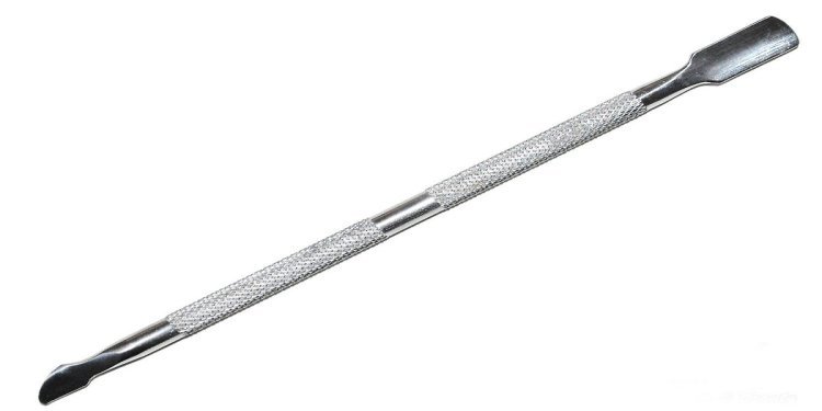 Metal Cuticle Pusher is Best to Clean Off Dead Cuticle