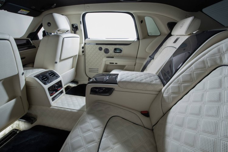 Gateway Executive Travel Rides with Rolls Royce Ghost White