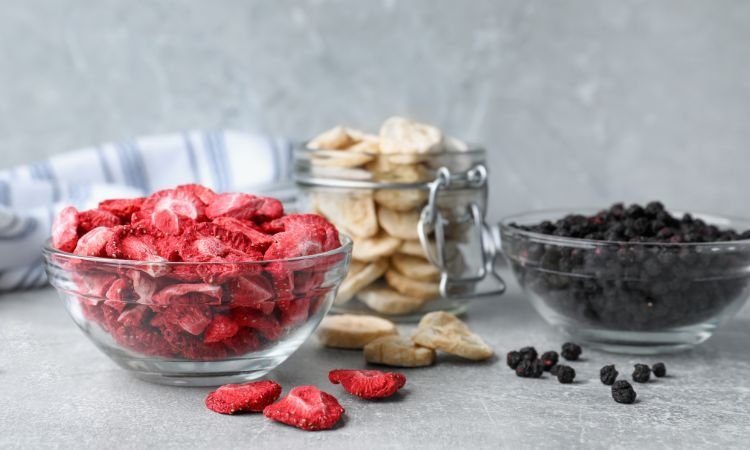 Europe Freeze-Dried Fruit Products Market Size and Analysis (2024-2032)