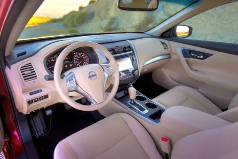 How Can I Find and Choose the Best Nissan Parts for My Vehicle?