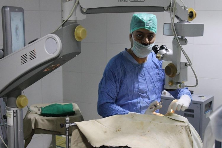 Discover the Best Eye Doctor in Delhi: Dr. Rajiv Bajaj’s Exceptional Care