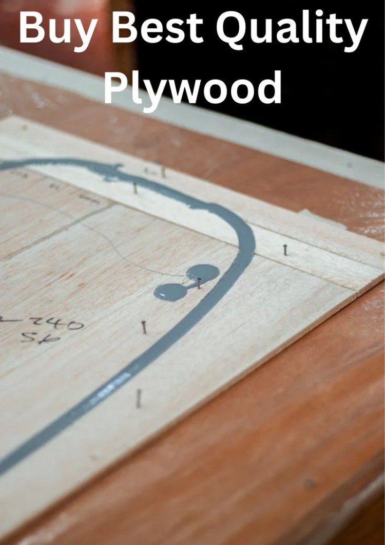 Why is plywood stronger than solid wood?