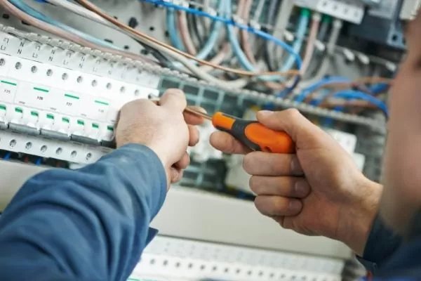 How to Handle Electrical Emergencies at Home