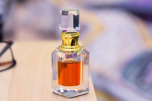 Lattafa Perfumes vs. Fragrance World: Which Brand is Right for You?