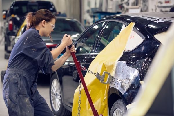 Navigating the Aftermath: Your Comprehensive Guide to Collision Repair in Las Vegas