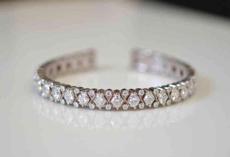 How Affordable Are Lab-Grown Diamond Bracelets? A Cost Comparison