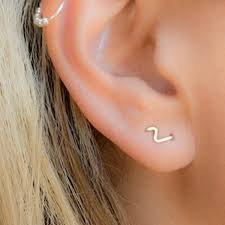 "Ear Piercing Near Me" – Is It Safe and Worth It?