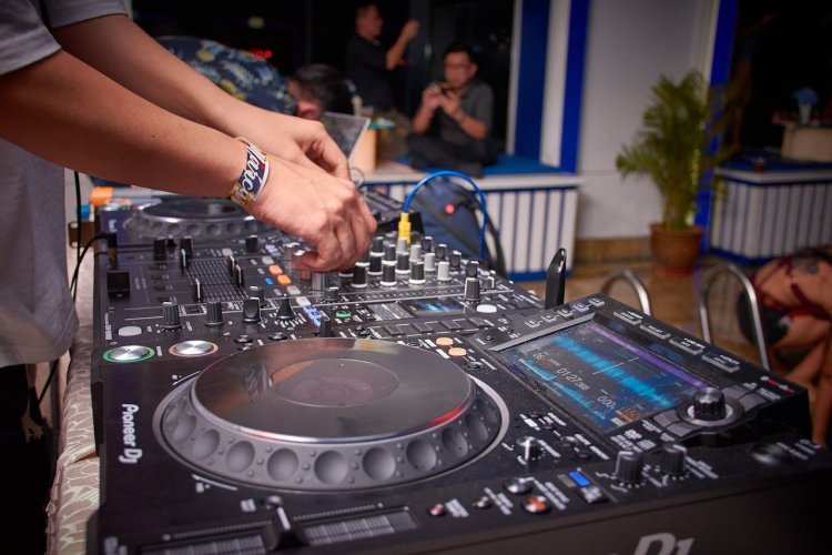 Finding the Perfect DJ for Wedding and Events Near You