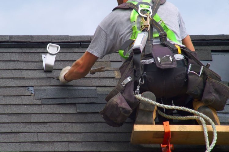 Expert Tips for Efficient and Long-lasting Roof Repairs