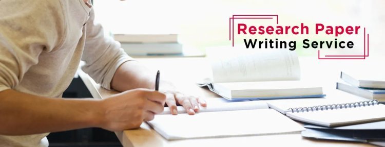 Smart Students Use Professional Paper Writers in UK